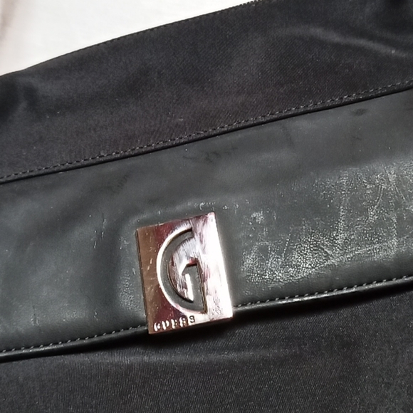 Guess - Picture 2 of 2